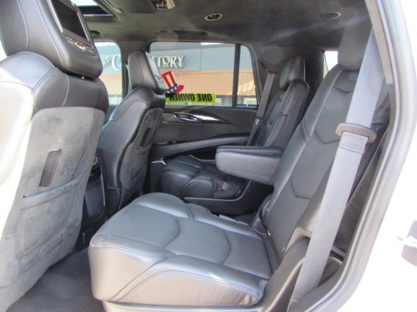 2019 White /Gray Leather Cadillac Escalade Platinum (1GYS4DKJXKR) with an 6.2L Ecotec gasoline engine, 8 speed automatic transmission, located at 4562 State Avenue, Billings, MT, 59101, (406) 896-9833, 45.769516, -108.526772 - 2019 Cadillac Escalade Platinum 4WD - Low miles - One owner! 6.2L V8 OHV 16V FFV Engine - 10 Speed Automatic Transmission - 4WD - 59,092 miles - One owner Platinum package - Dual zone climate control - power tilt and telescoping steering wheel - adaptive cruise control - Bose touchscreen audio - Photo#11